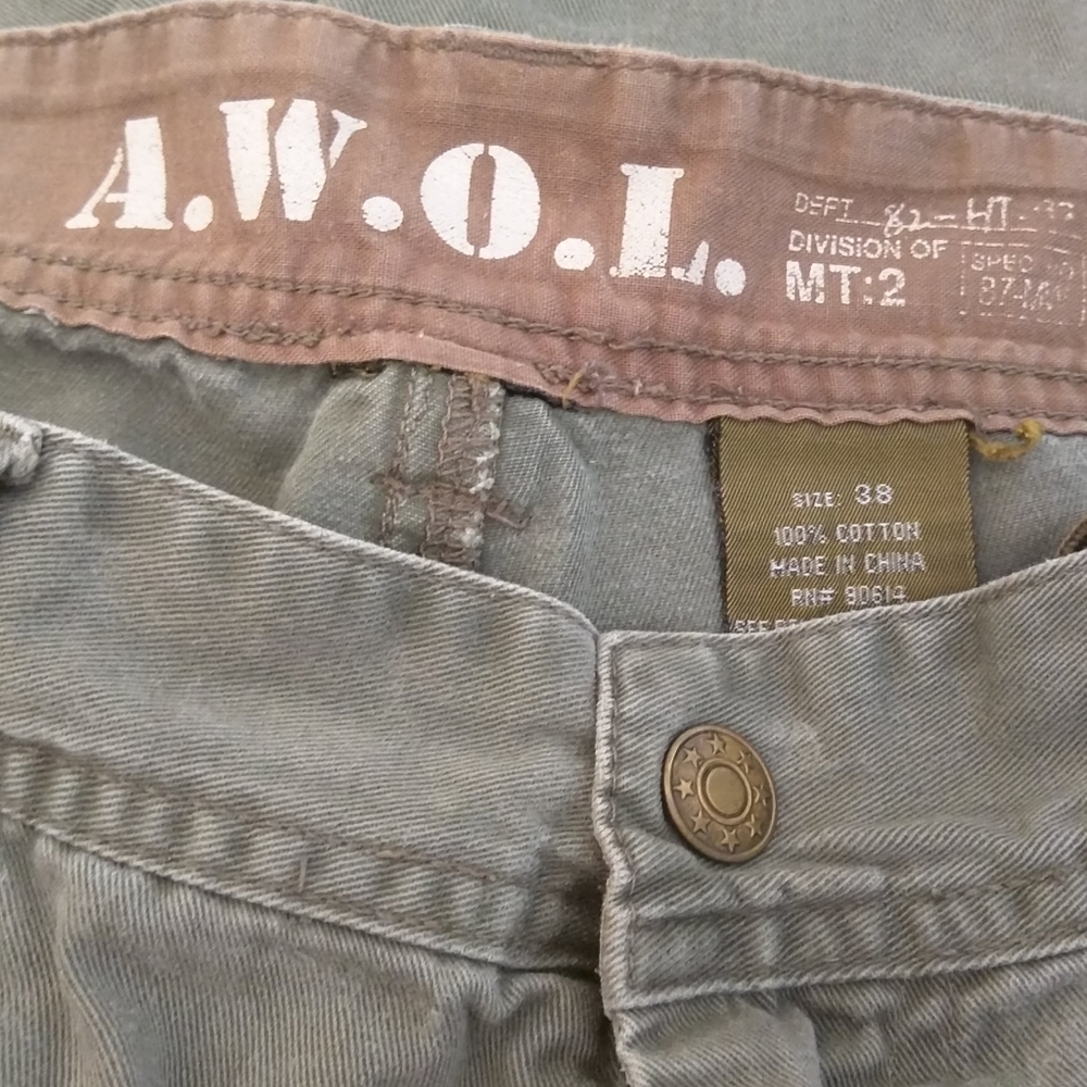 Men's A.W.O.L. army green cargo shorts